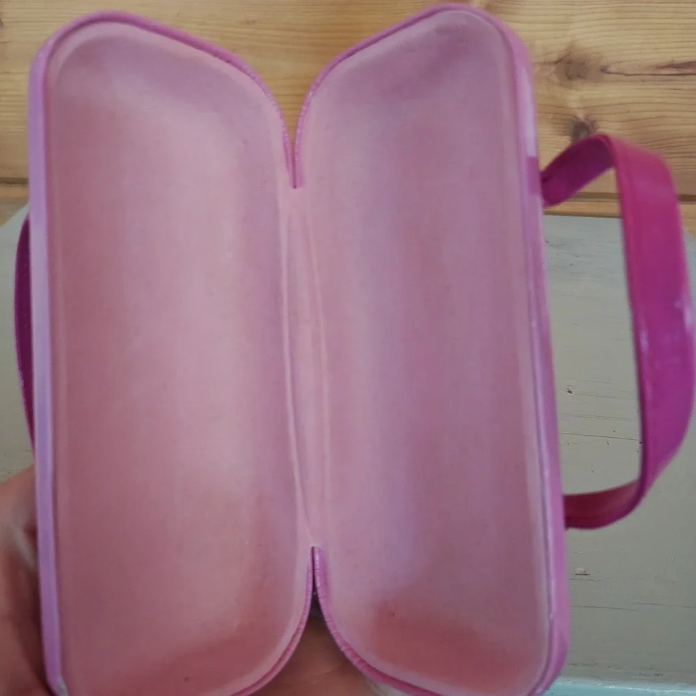 Shopkins Sunglasses and Sunglass Glasses Pink Case SIPK